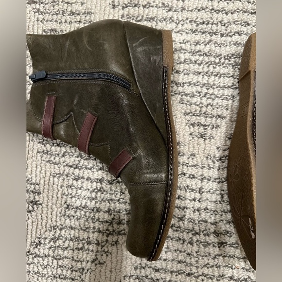 NWOT Eric Michael Lena leather Mystical Fairy core Boho booties - Picture 3 of 16